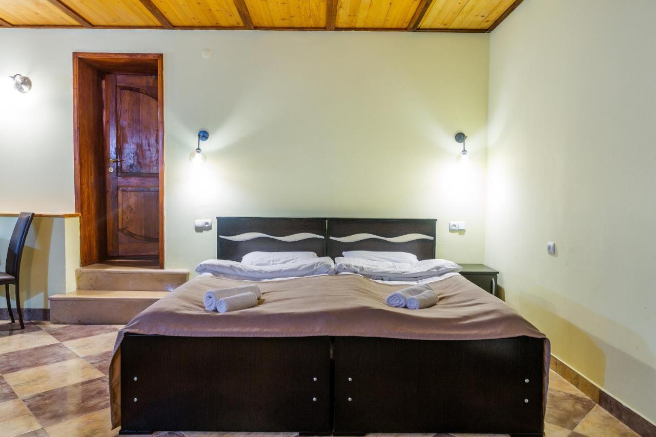 Salomes Apartment Tuti ボルジョミ エクステリア 写真