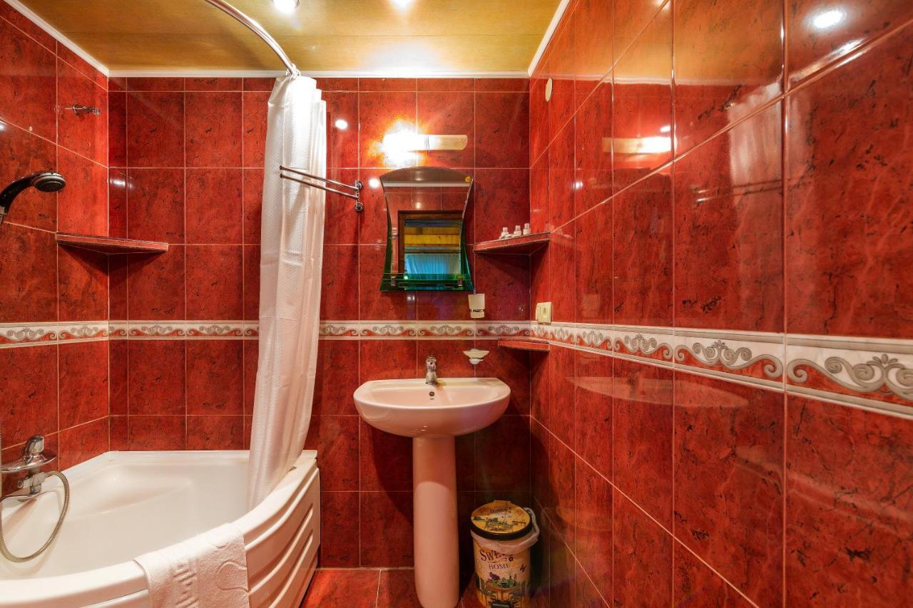Salomes Apartment Tuti ボルジョミ エクステリア 写真